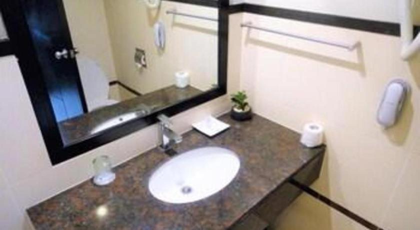 Mallberry Suites Business Hotel Cagayan de Oro Exterior foto