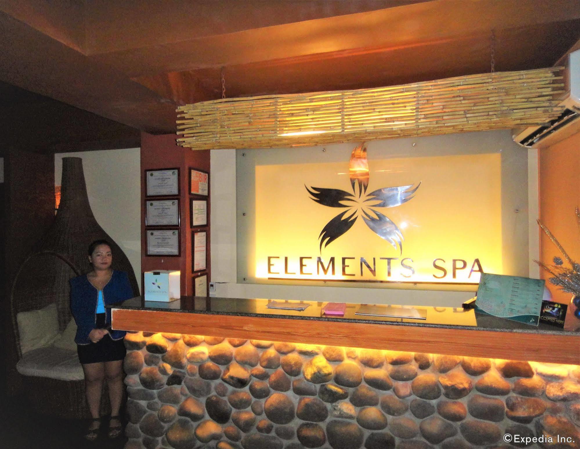 Mallberry Suites Business Hotel Cagayan de Oro Exterior foto